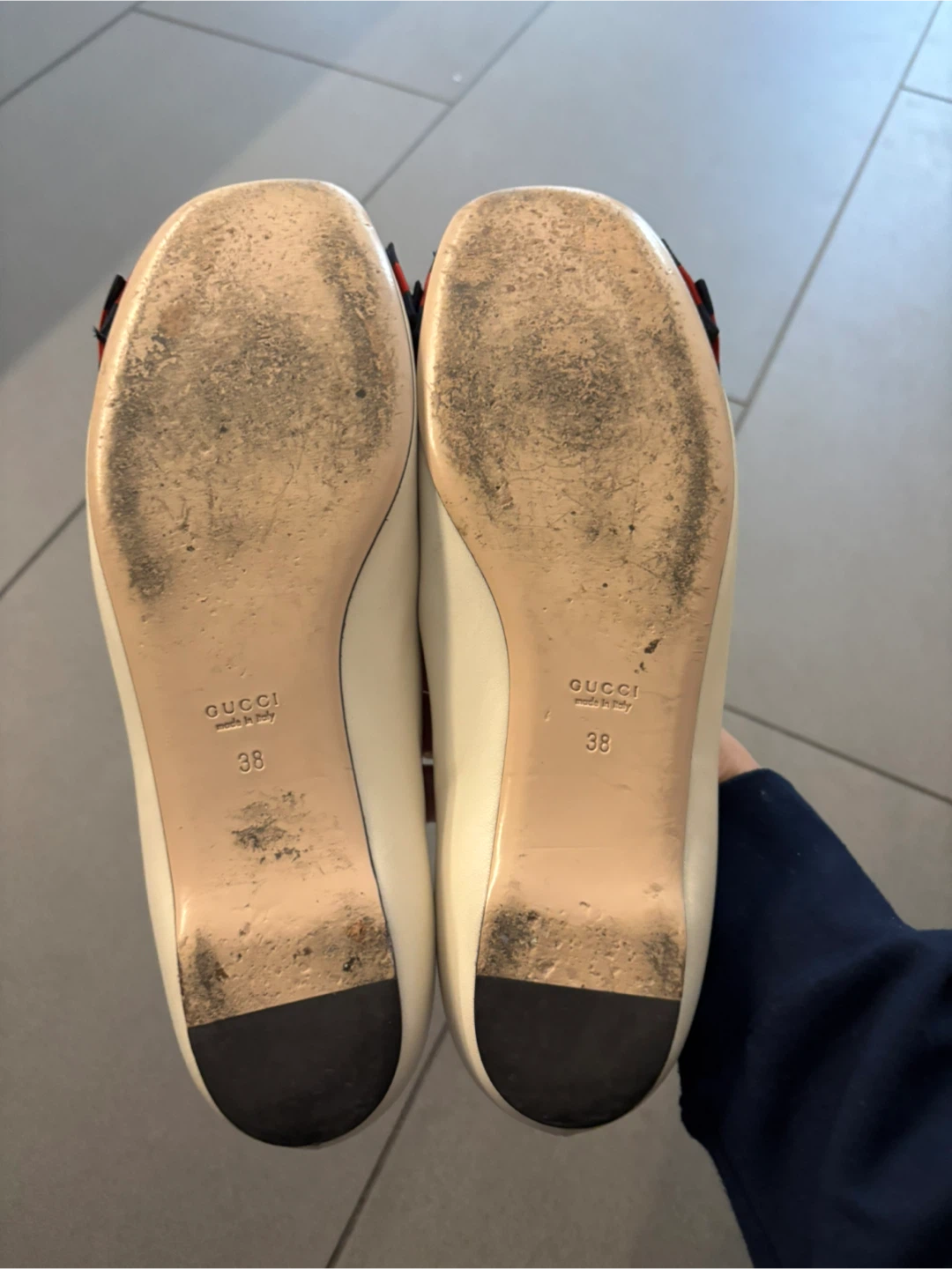 Gucci White Leather Flats with Bow Size 38 - photo 3
