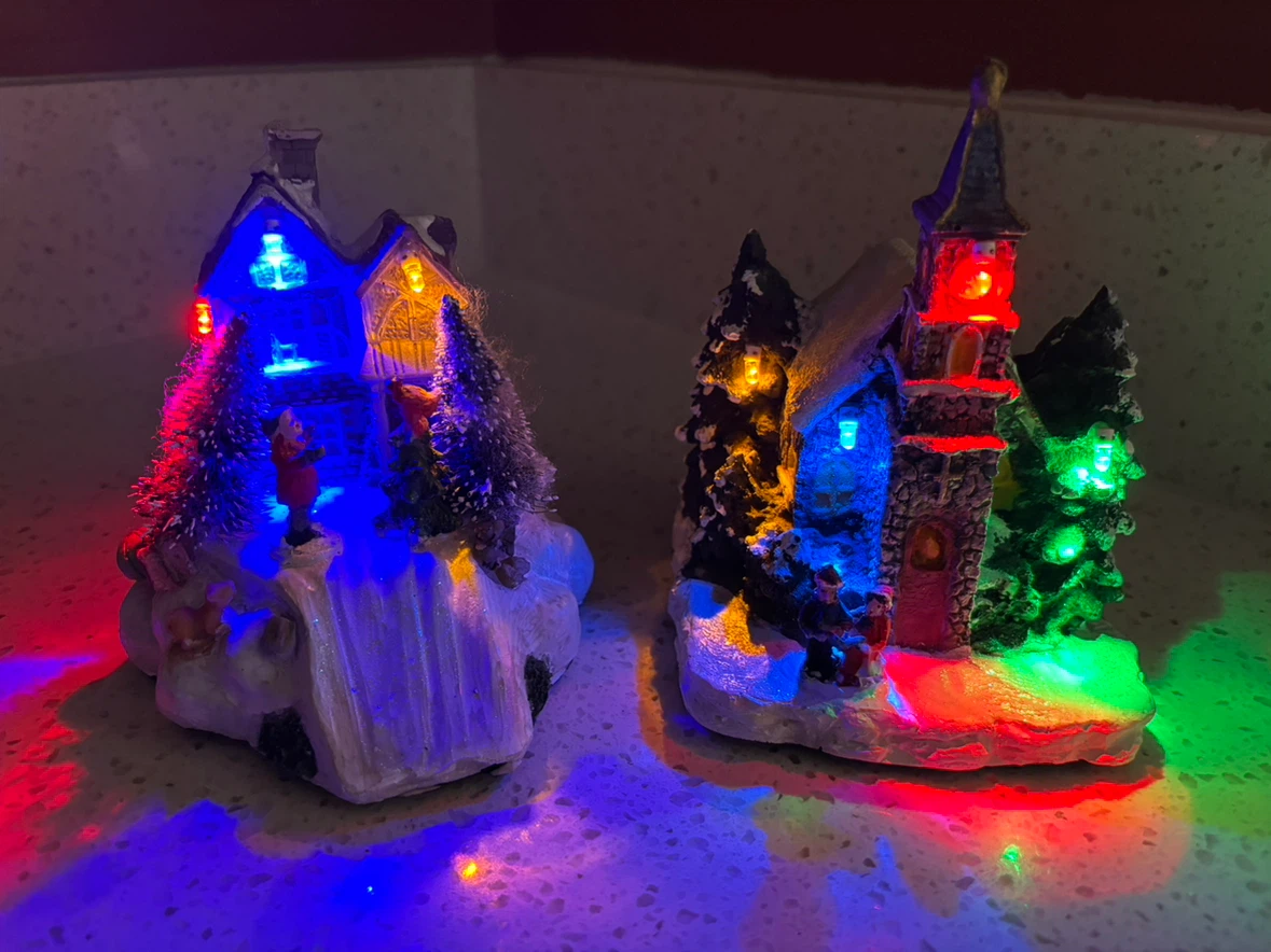 Mini LED Light-Up Christmas Village Scenes