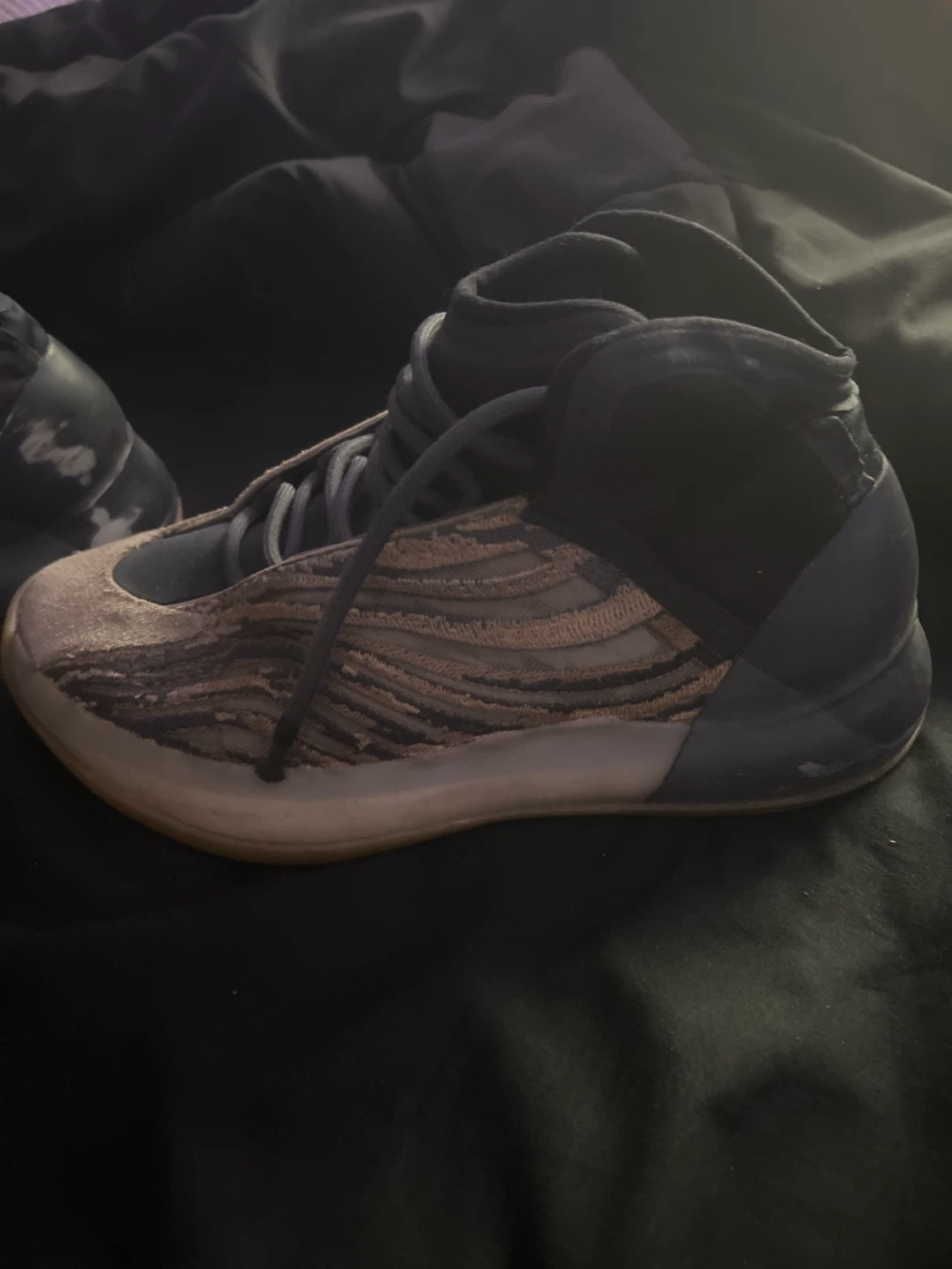Adidas Yeezy QNTM Onyx - photo 4