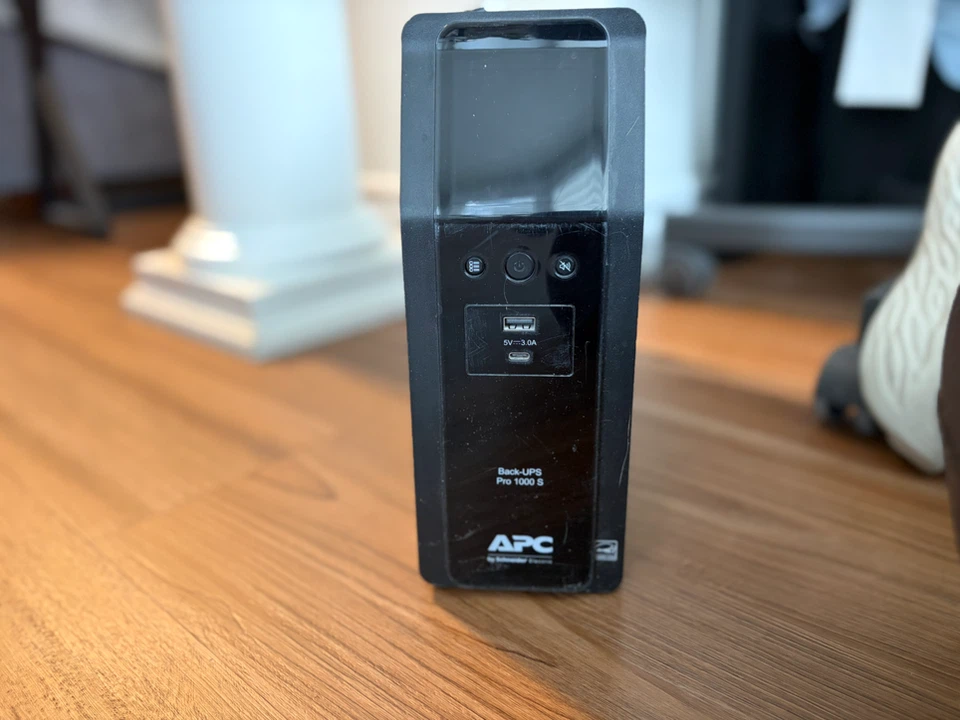 APC Back-UPS Pro 1000 S Uninterruptible Power Supply