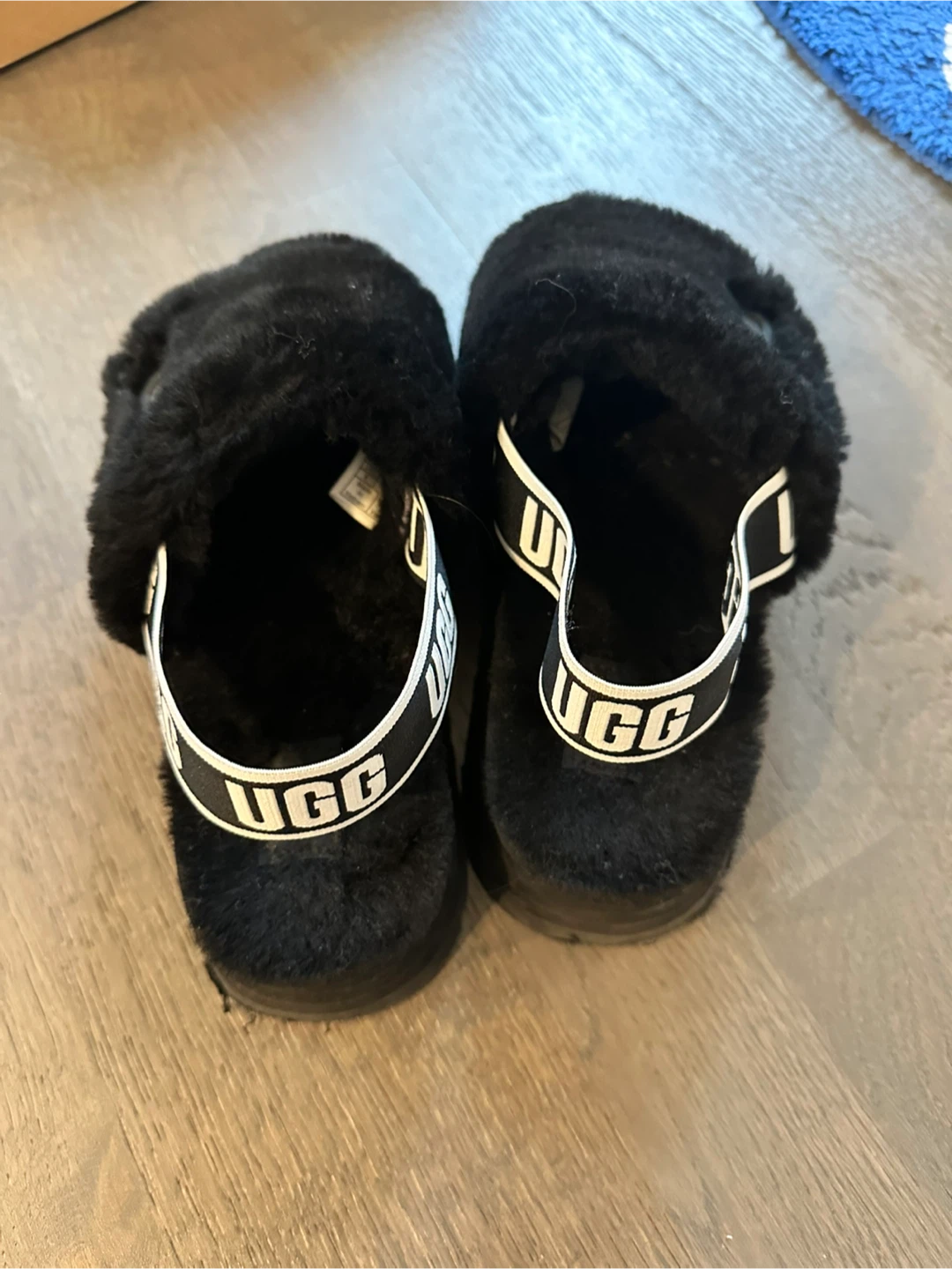 UGG Fluff Yeah Black Slides