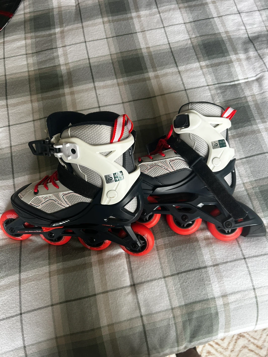 Roselle Inline Skates and Oxelo Fit3 Jr Skates - photo 3