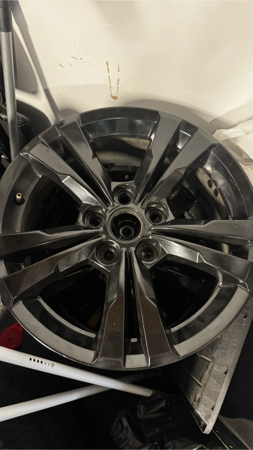 17-inch OEM aluminum wheel rim for the Chevrolet Equinox