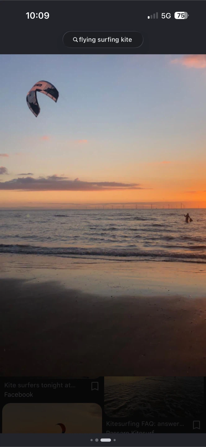 Surf Board, 2 kites