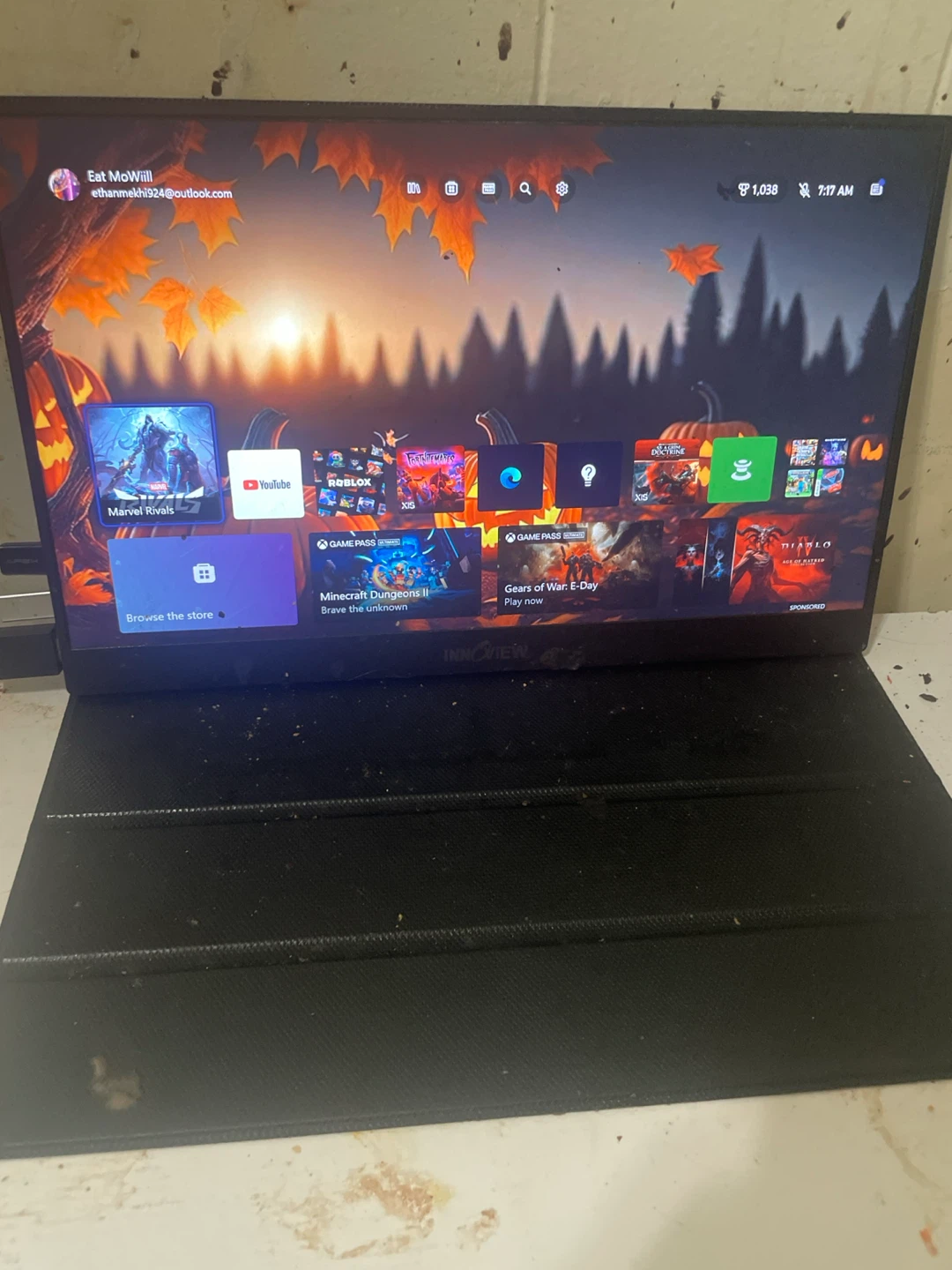 Innoview Portable Monitor