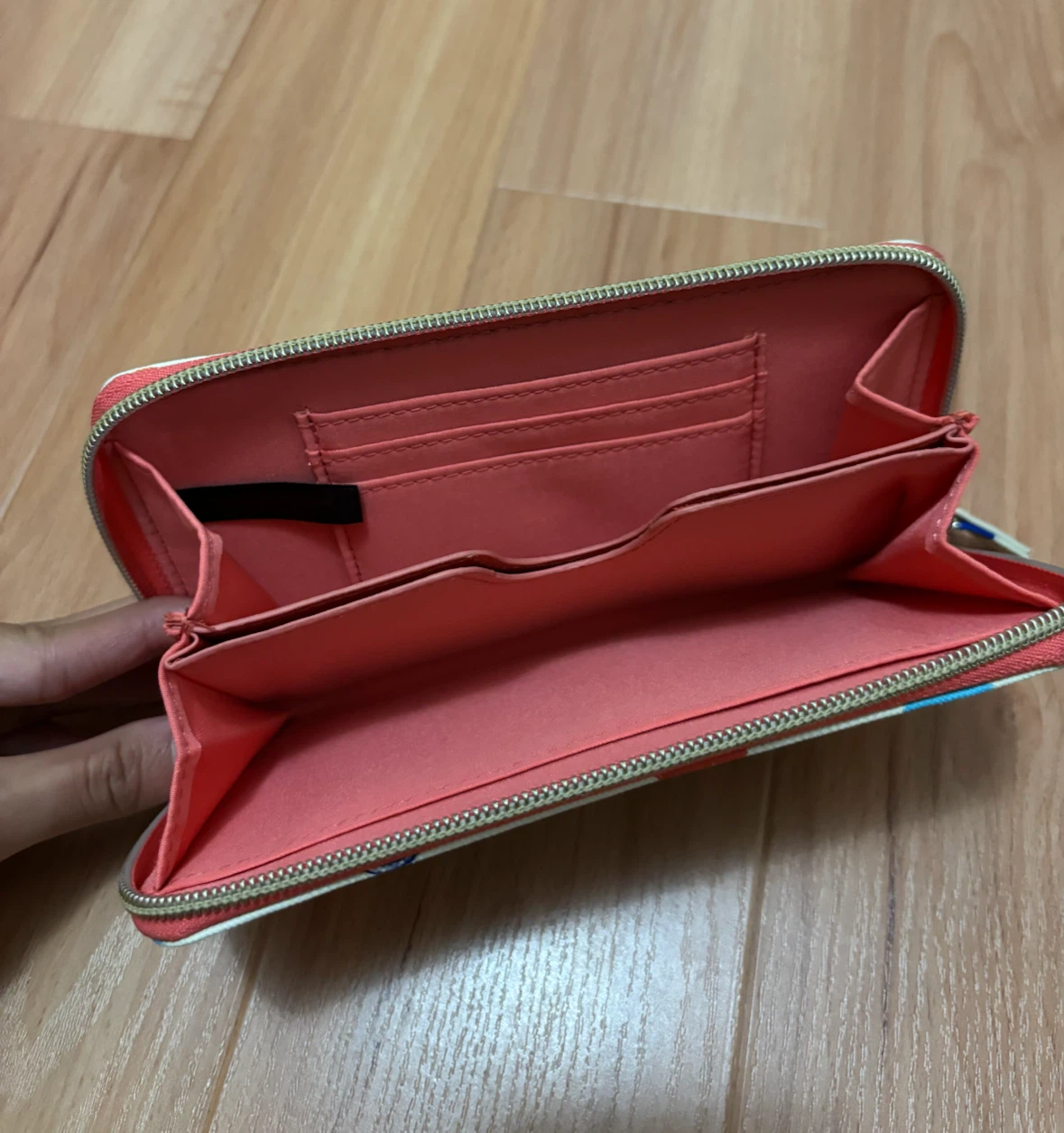 Polka dot zip around wallet - photo 3