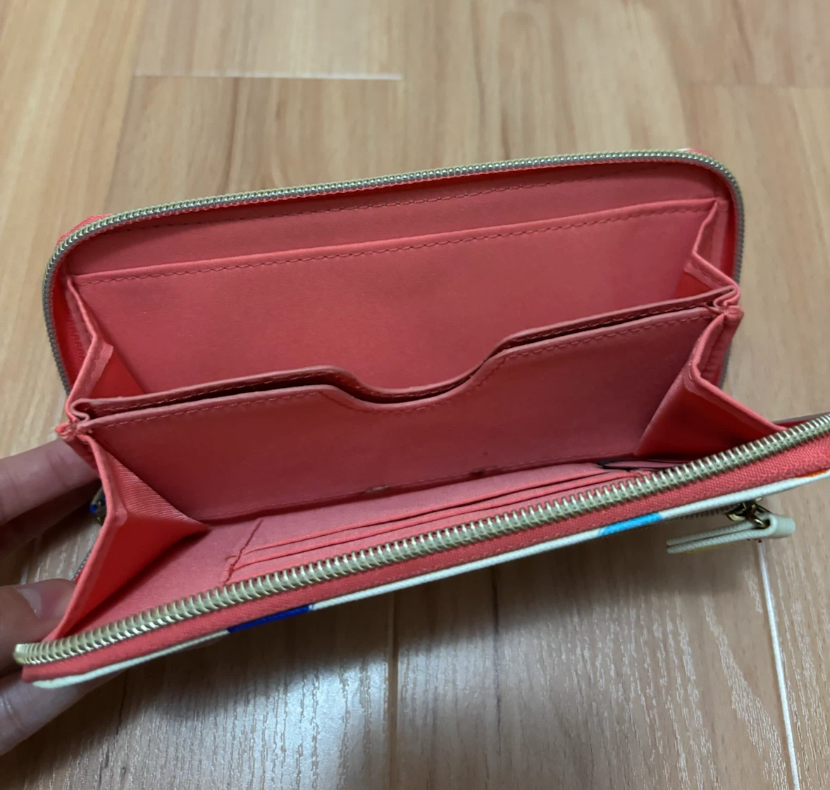 Polka dot zip around wallet - photo 4