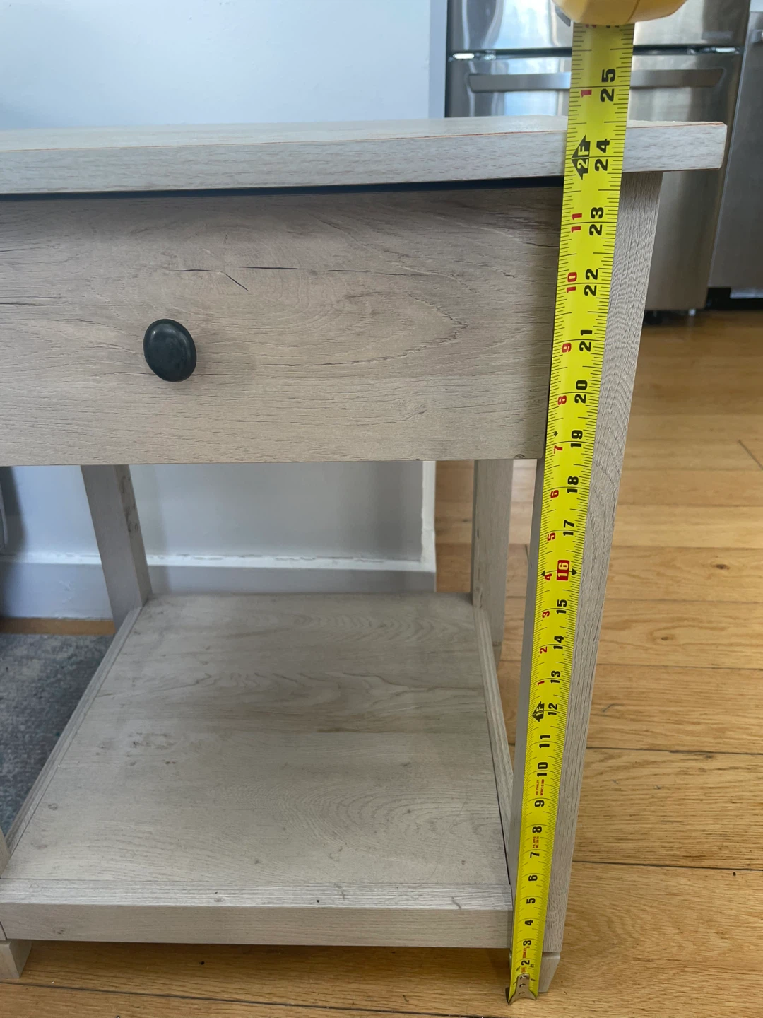 Set of Two Wood-Grain Nightstands - photo 3