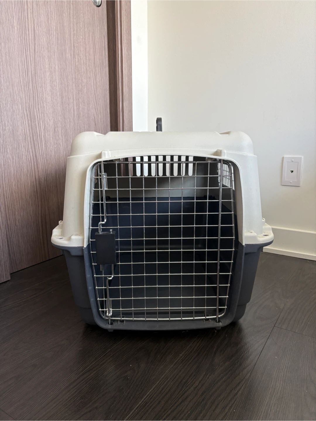 [FREE] Pet Crate