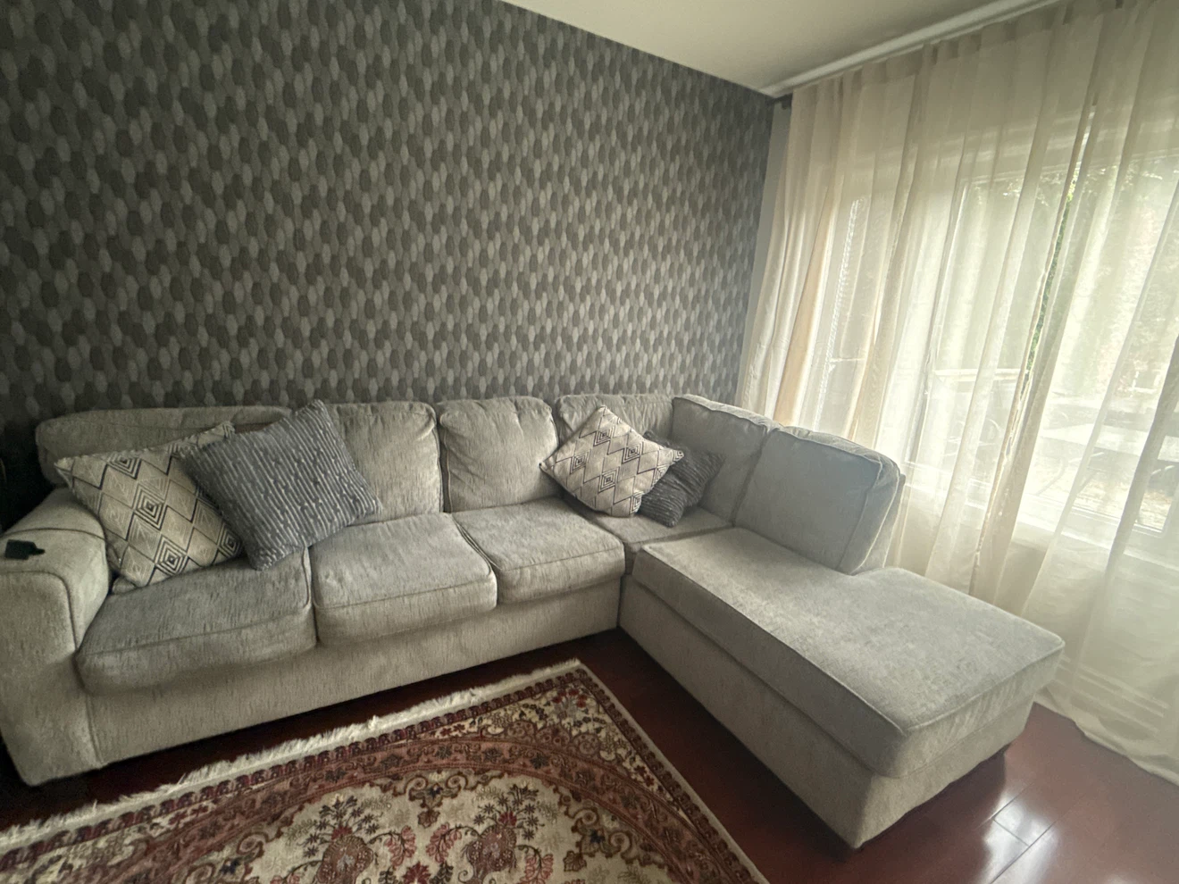 Light Grey Sectional Sofa with Chaise