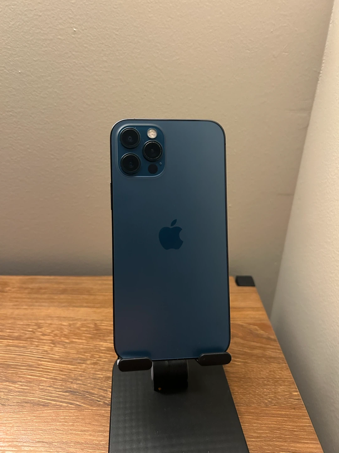 Apple iPhone 12 Pro Pacific Blue - photo 2