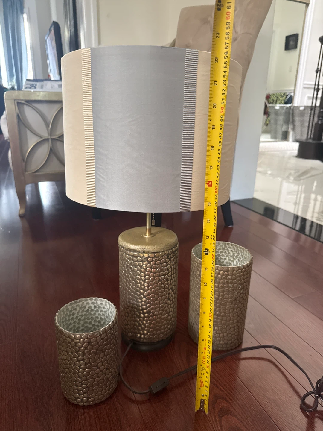 Matching Table lamp with hammered texture base - photo 2