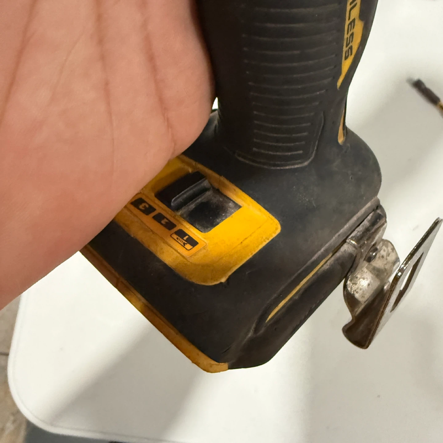 DEWALT DCF845 20V Max Brushless Impact Driver - photo 4