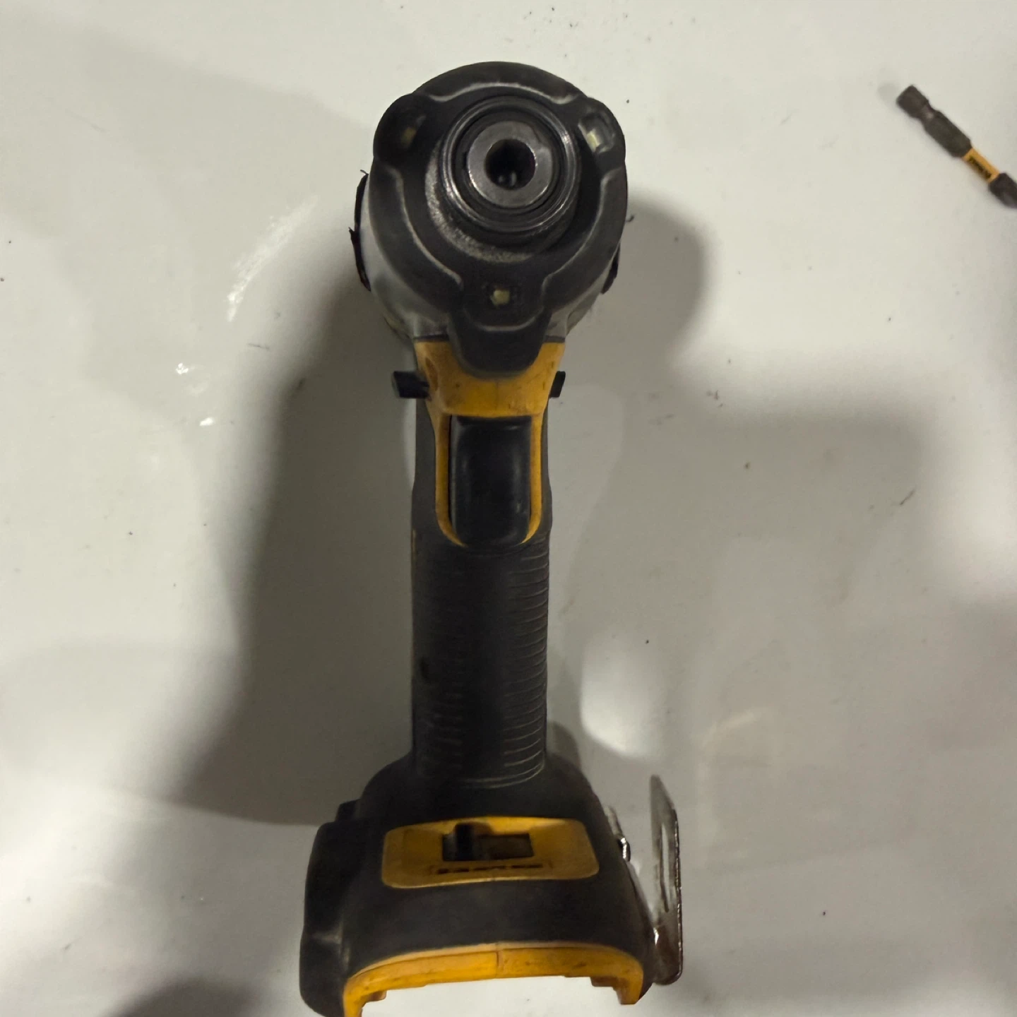 DEWALT DCF845 20V Max Brushless Impact Driver - photo 2