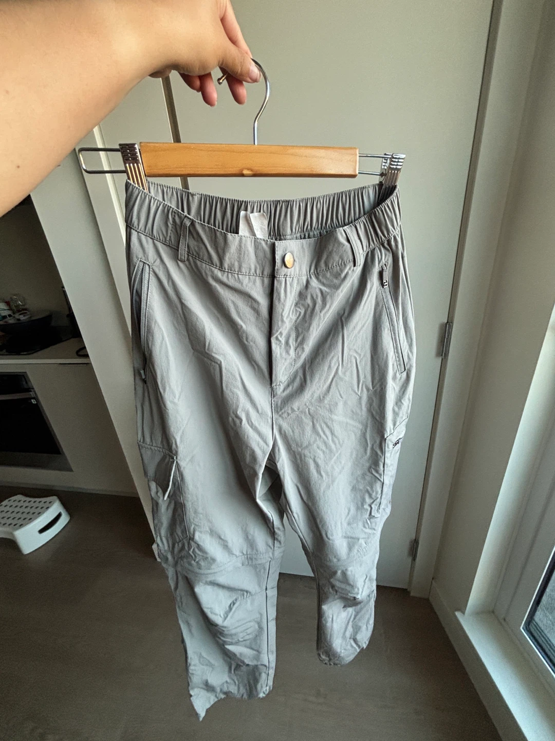 Grey Convertible Cargo Pants - Size Medium