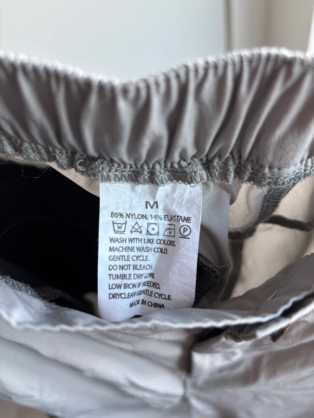 Grey Convertible Cargo Pants - Size Medium - photo 4