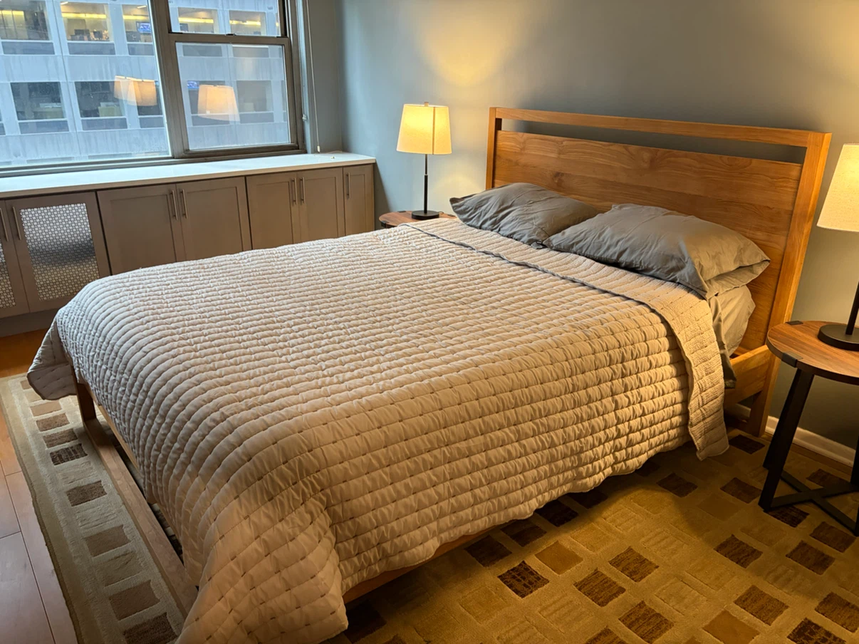 Queen bed