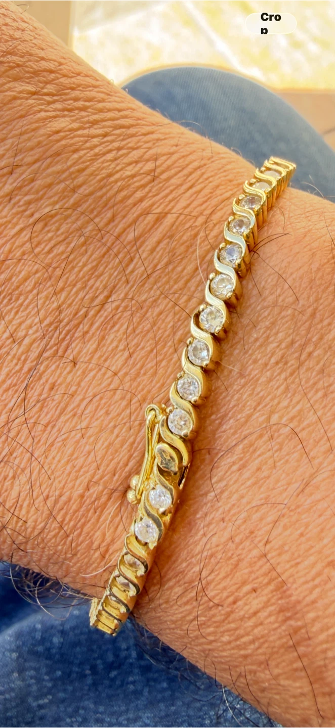 Diamond tennis bracelet