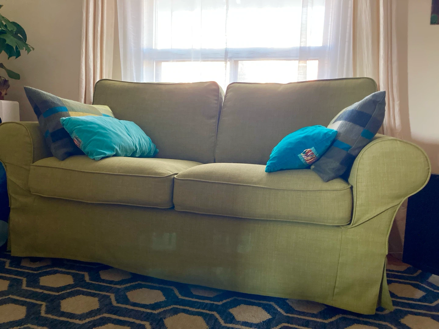 Ikea Uppland Loveseat: green covers - photo 2