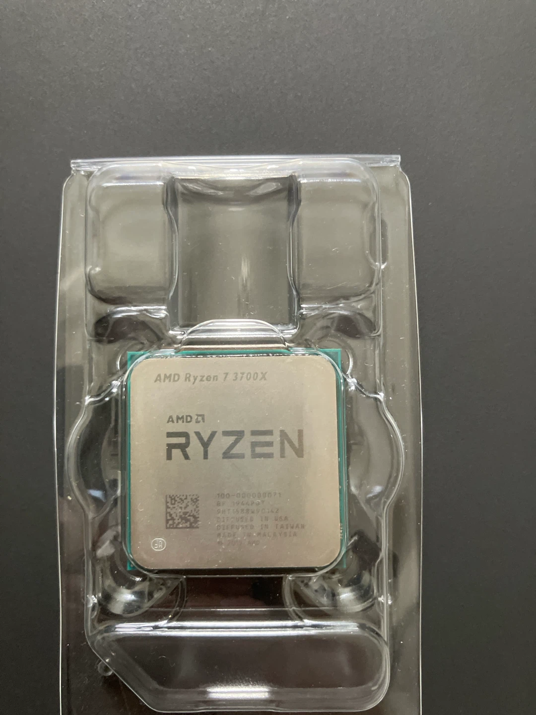 AMD Ryzen 7 3700X Processor