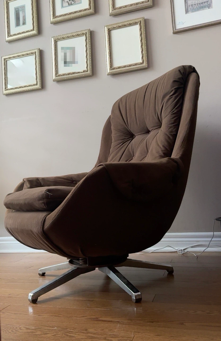 Vintage Kroehler Swivel Lounge Chairs