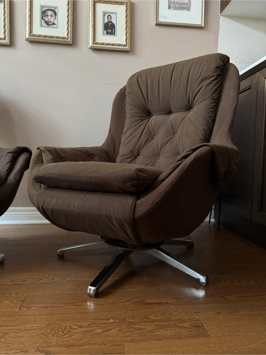 Vintage Kroehler Swivel Lounge Chairs - photo 2