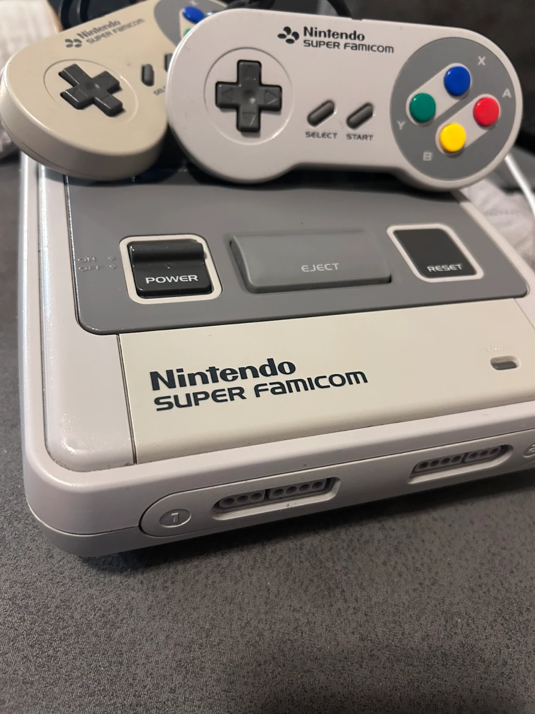 Nintendo Super Famicom with Two Controllers - photo 2