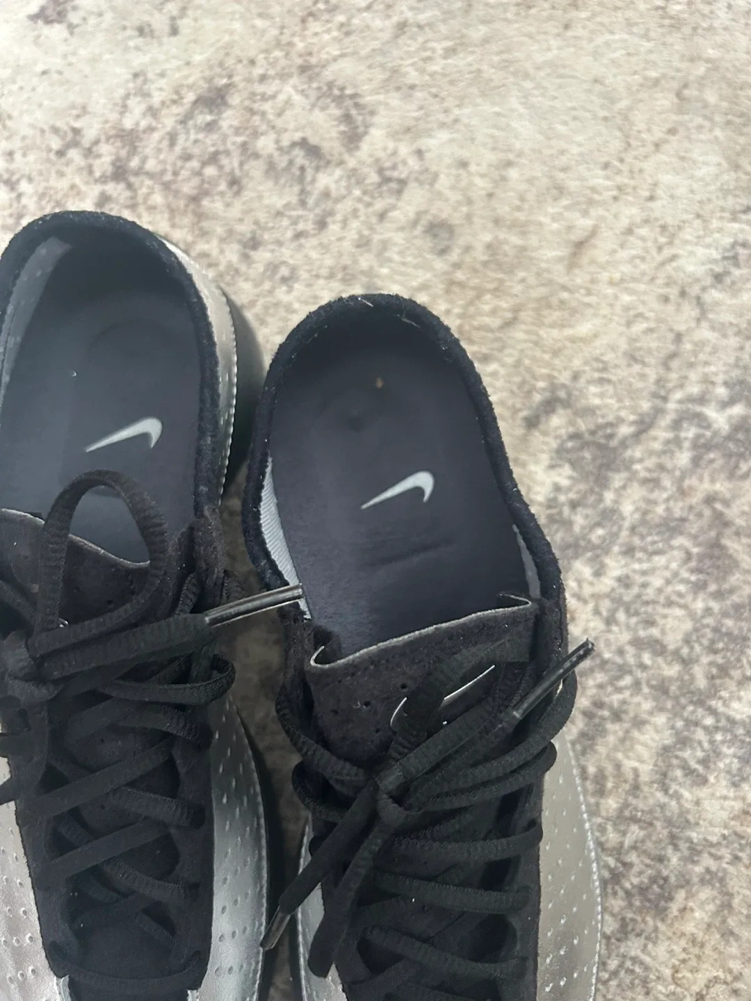 Nike Black and Silver Sneakers - photo 2