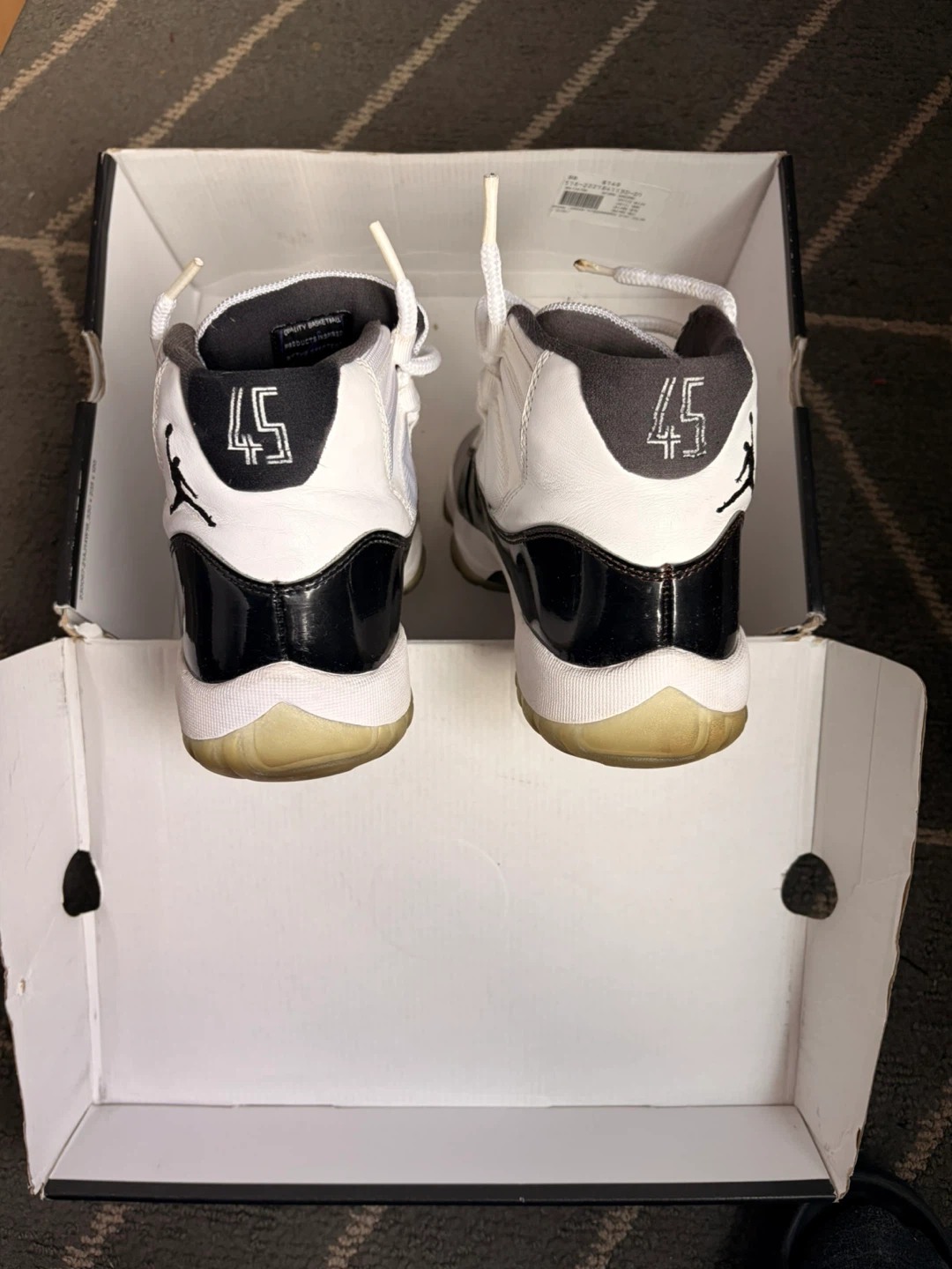 Air Jordan 11 Retro Concord - photo 2