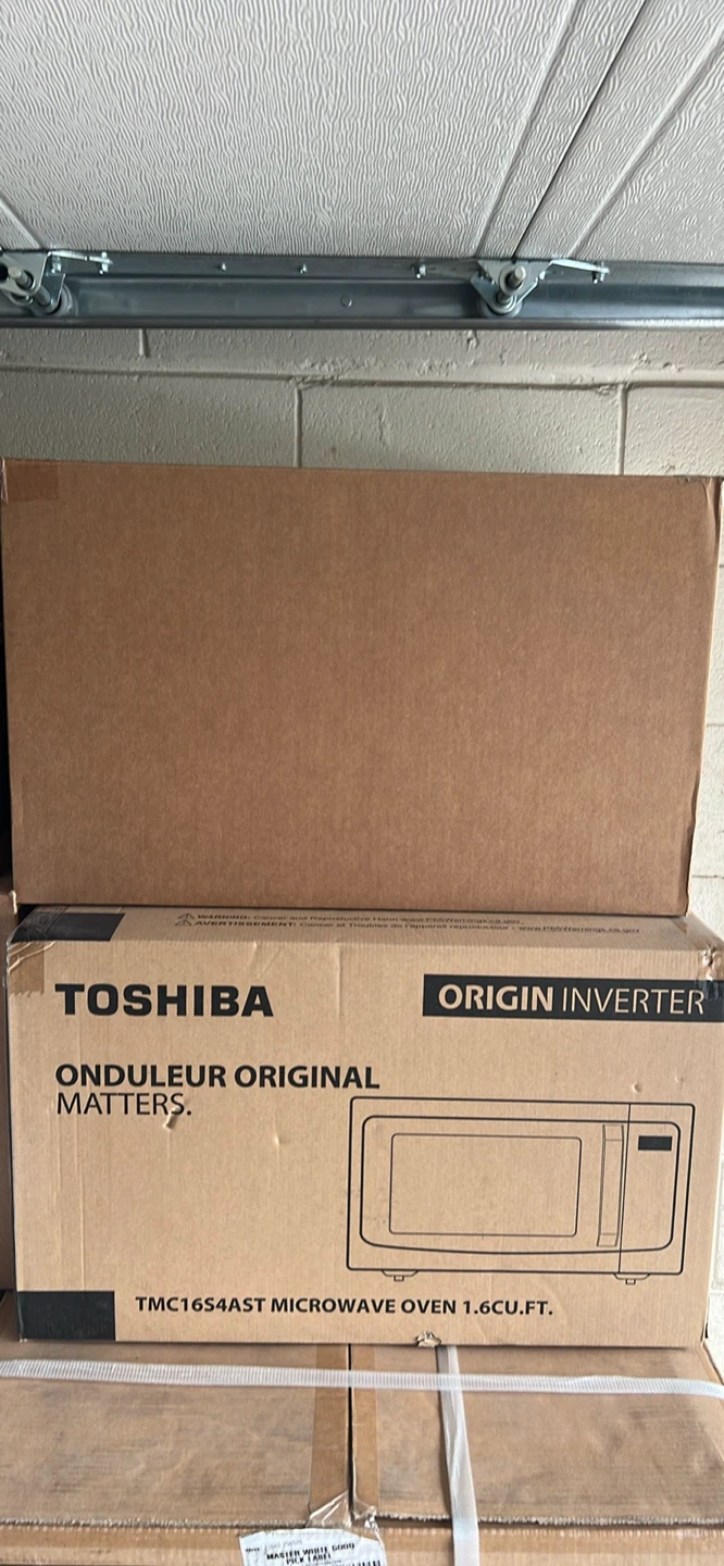 Open Box: Microwaves Never Used 10/10 Condition - photo 3