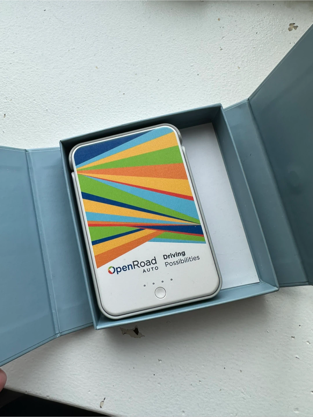 Magnetic portable phone charger - photo 3