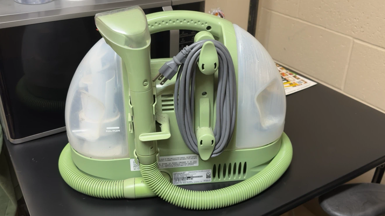 Bissell Little Green Portable Carpet Cleaner - photo 4