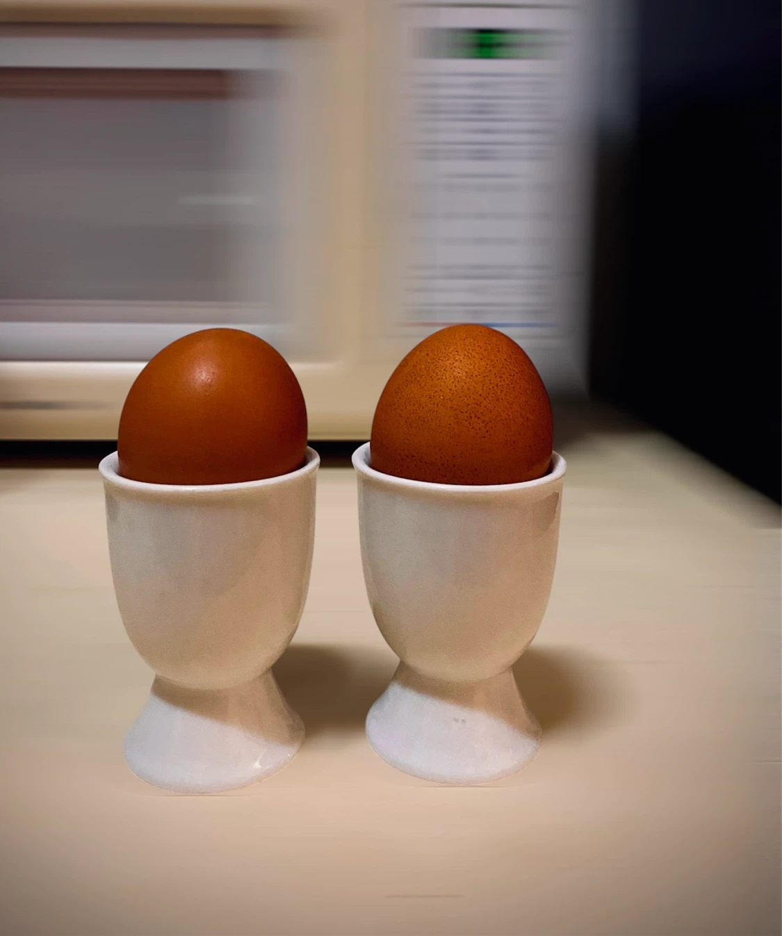Set of 2 White Ceramic Egg Cups