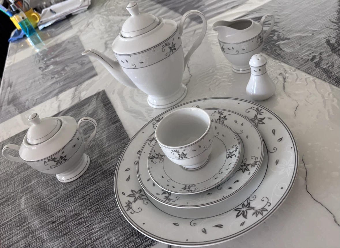 Porcelain Tea Set with Floral Pattern