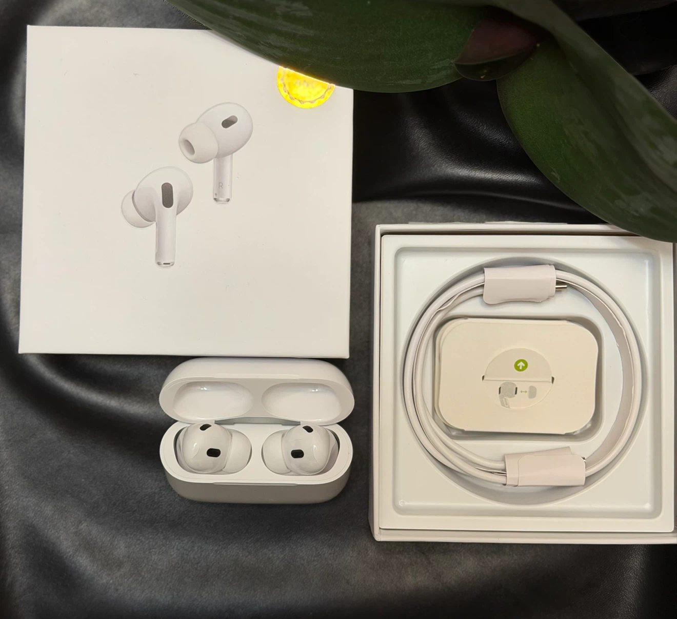 Apple AirPods Pro Wireless Earbuds - photo 2