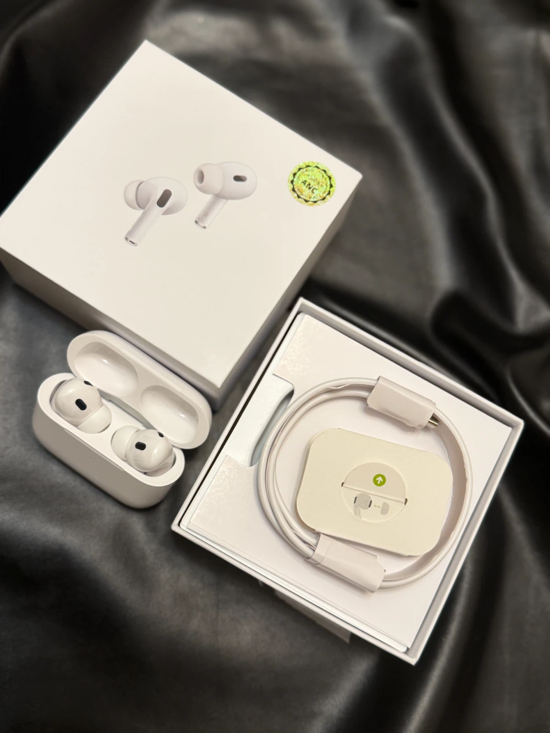 Apple AirPods Pro Wireless Earbuds - photo 5