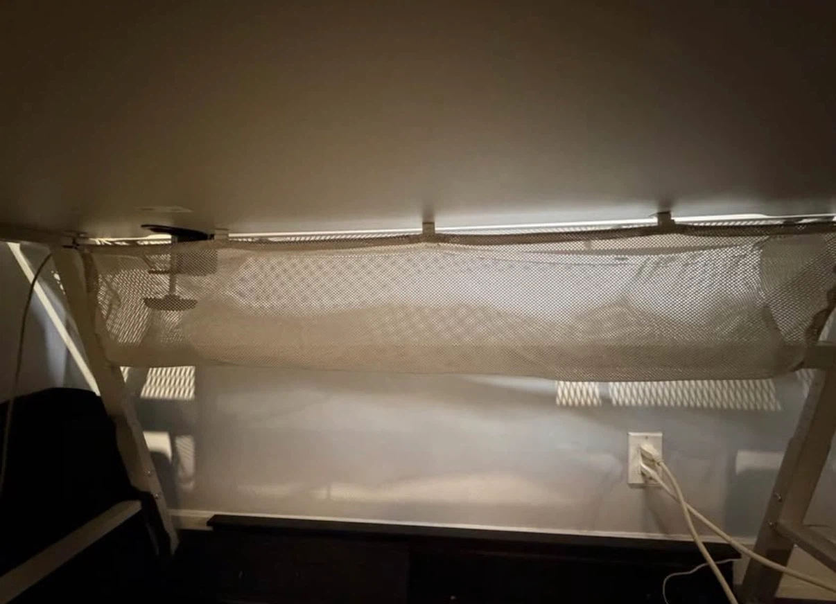 IKEA UTESPELARE Gaming Desk - photo 3