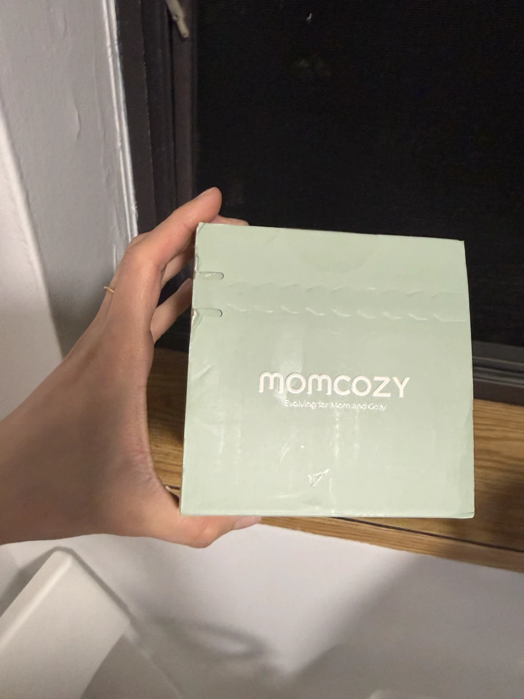 Brand new/sealed Momcozy MW05 Portable Milk and Water Warmer - photo 2