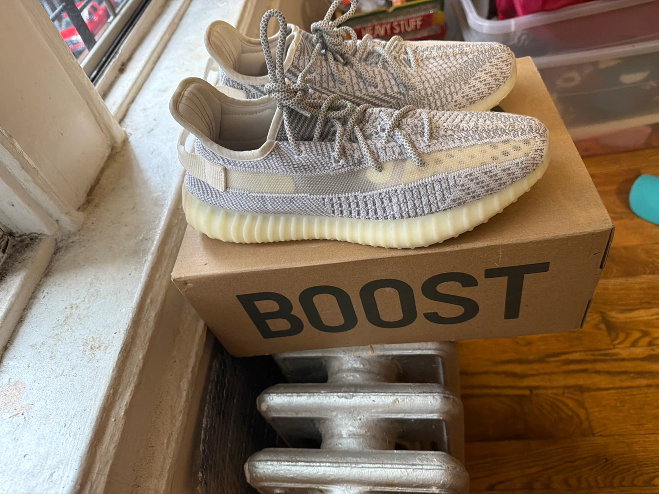 Adidas Yeezy Boost 350 V2 Sneakers Size 9.5 - photo 2