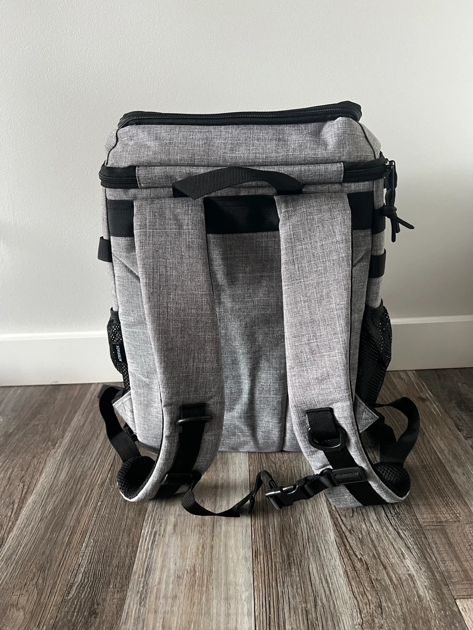 Insulated cooler backpack 25L - photo 4