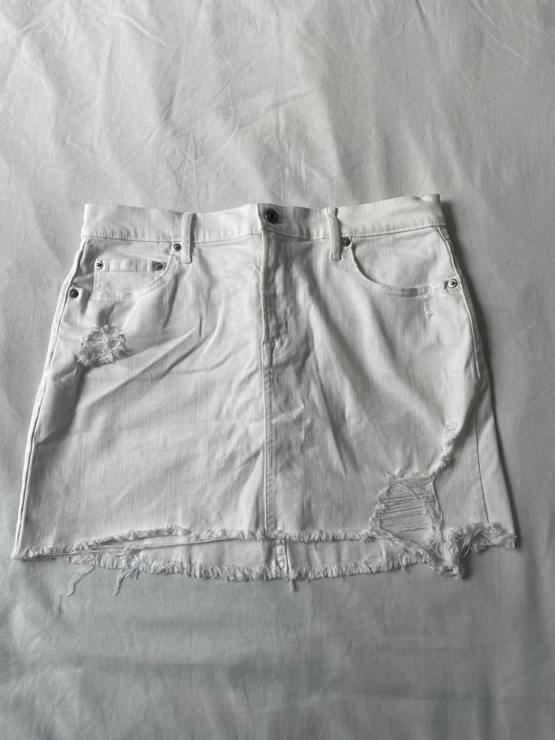 Gap White Denim Distressed Skirt