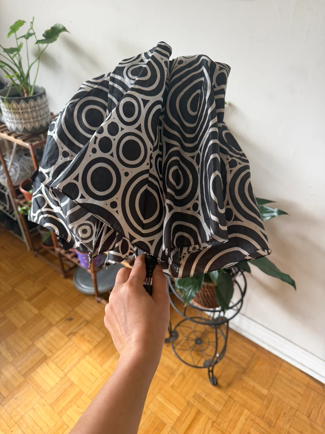 Black and White Geometric Pattern Umbrella - photo 2