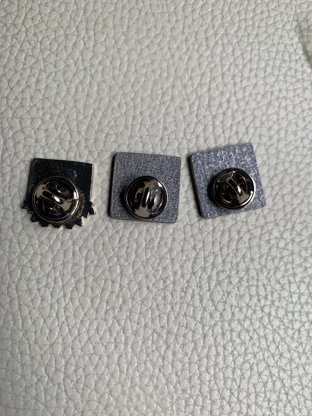 Set of 3 Council of Canadians Pins - photo 2