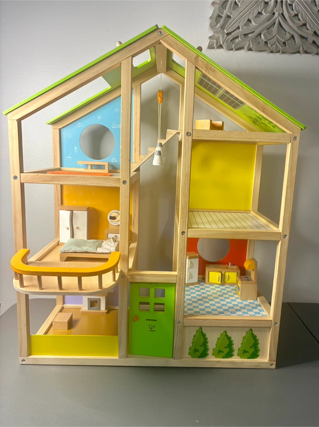 Hape All Seasons Dollhouse