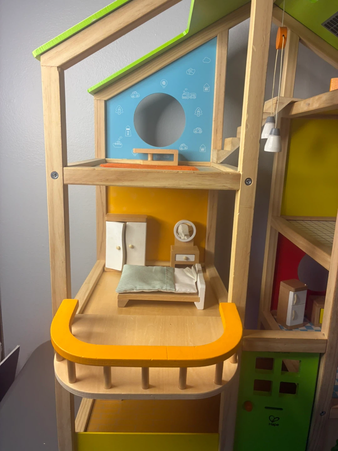 Hape All Seasons Dollhouse - photo 2