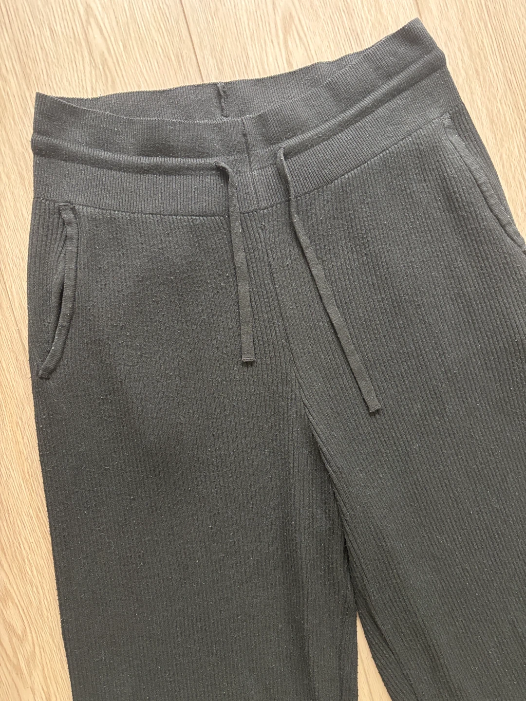 Uniqlo women’s ribbed wide easy pants size XS - photo 3