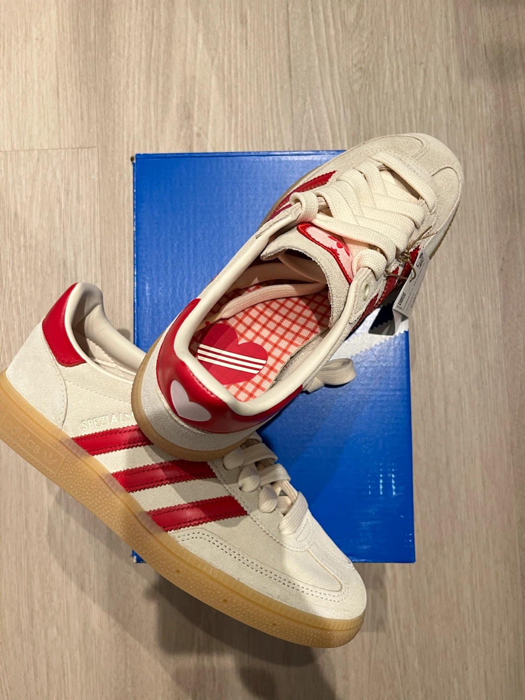 Adidas Handball Spezial Shoes Valentine's Edition - photo 2