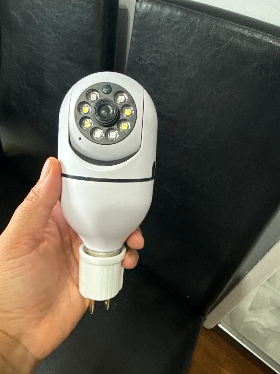WiFi Smart Light Bulb Security Camera - photo 5