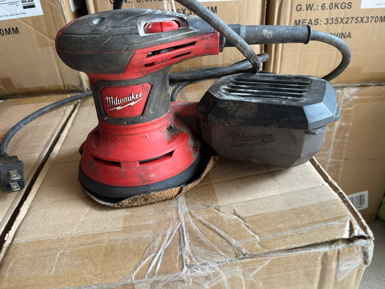 Milwaukee Random Orbit Sander - photo 2