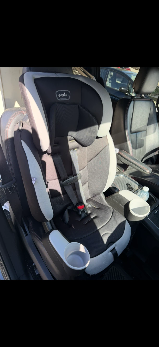 Evenflo Car Seat-Expires: 2028, October 2